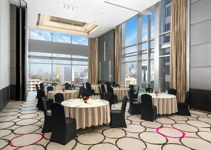 Hotel Four Points By Sheraton Ploenchit Sukhumvit 4*